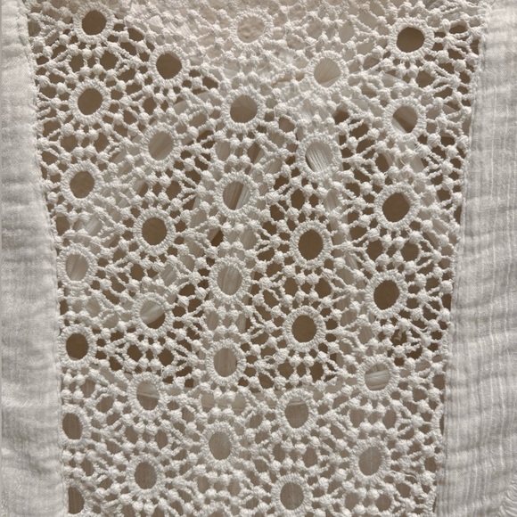 Guess Jamie White Mock Neck Top Size M - Picture 10 of 15